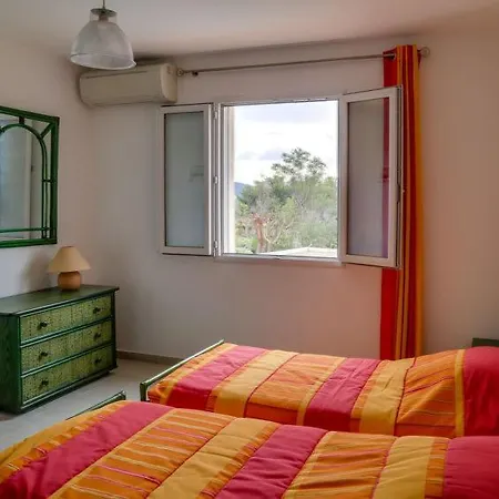 Bormes-les-mimosas Sleeps 8 Pool Air Con Wifi *