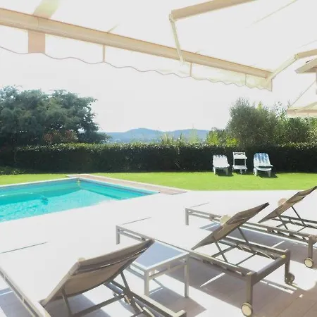 Bormes-les-mimosas Sleeps 8 Pool Air Con Wifi * Борм-ле-Мимоза