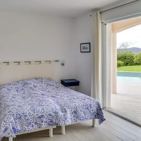 Bormes-les-mimosas Sleeps 8 Pool Air Con Wifi * Борм-ле-Мимоза