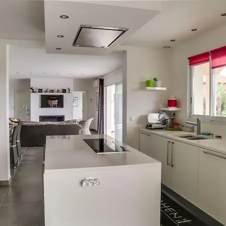 Σπίτι διακοπών Bormes-les-mimosas Sleeps 8 Pool Air Con Wifi Bormes-les-Mimosas
