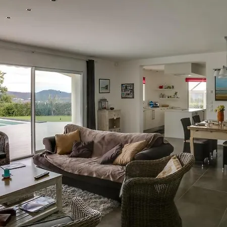 Bormes-les-mimosas Sleeps 8 Pool Air Con Wifi Σπίτι διακοπών *